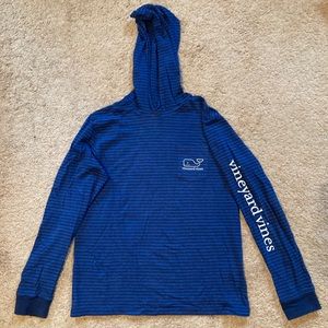 Vineyard vines hooded sweatshirt